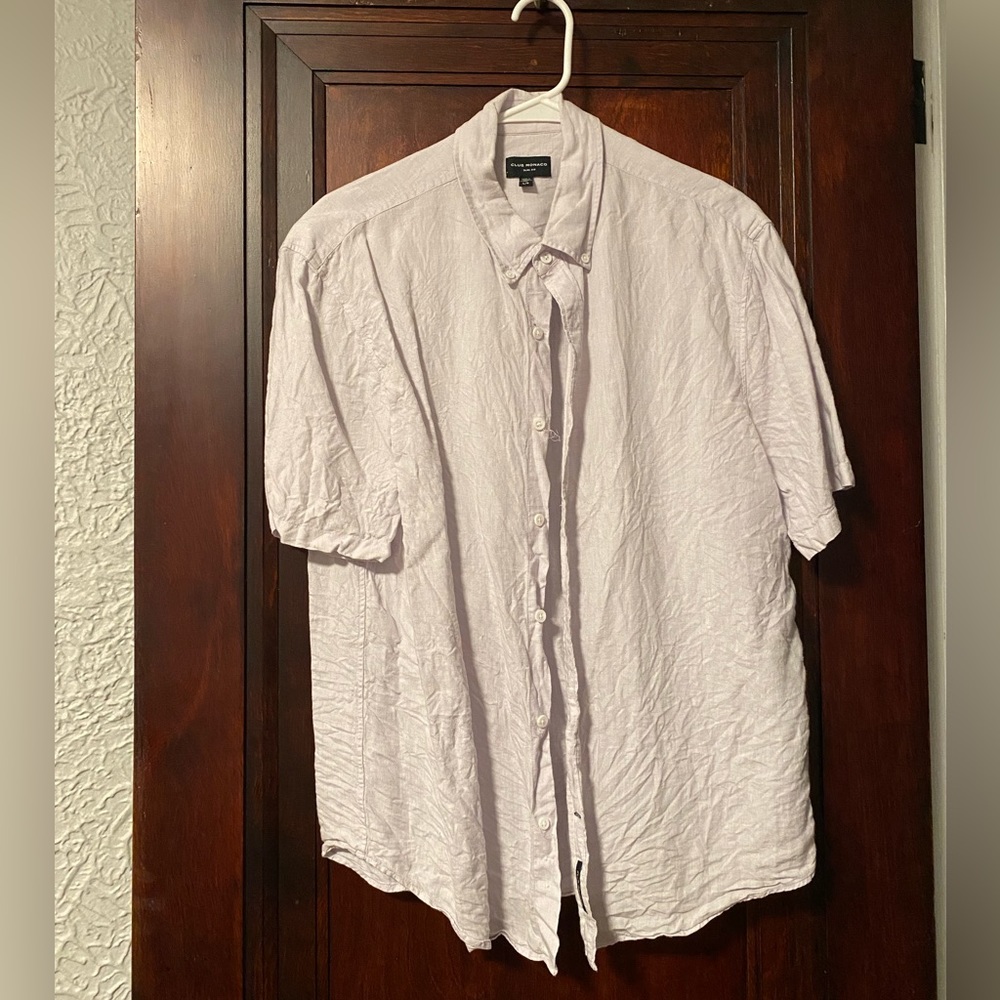 Club Monaco Slim Fit men’s short sleeve linen shirt. Size Large.